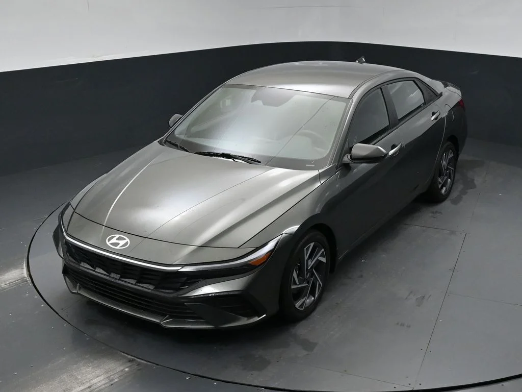 Certified Used 2025 Gray Hyundai SEL Sport image 15