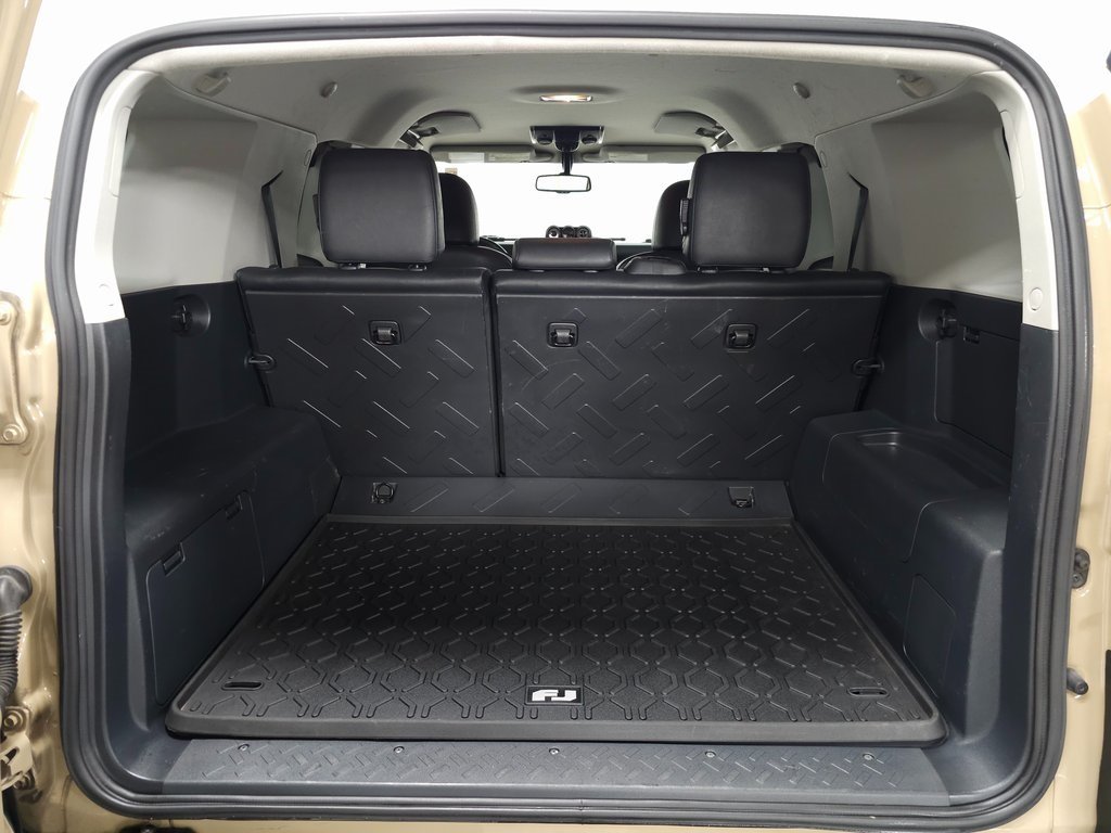 2014 TOYOTA FJ CRUISER - Image 5