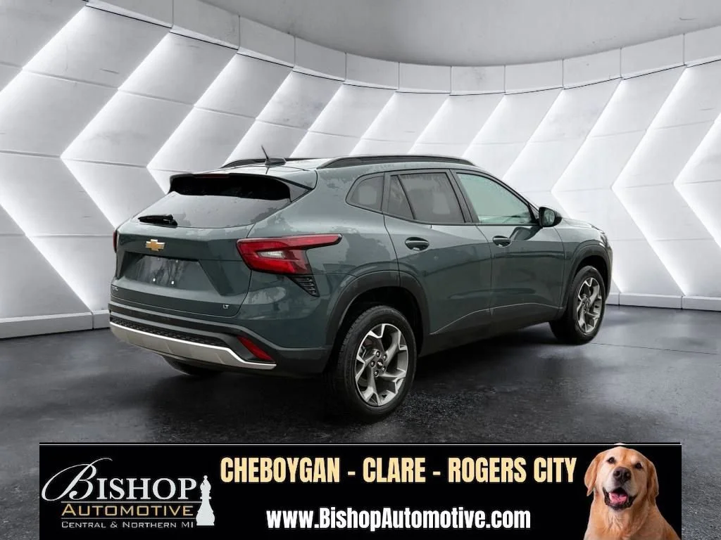 Pre-Owned 2025 Chevrolet Trax LT image 18