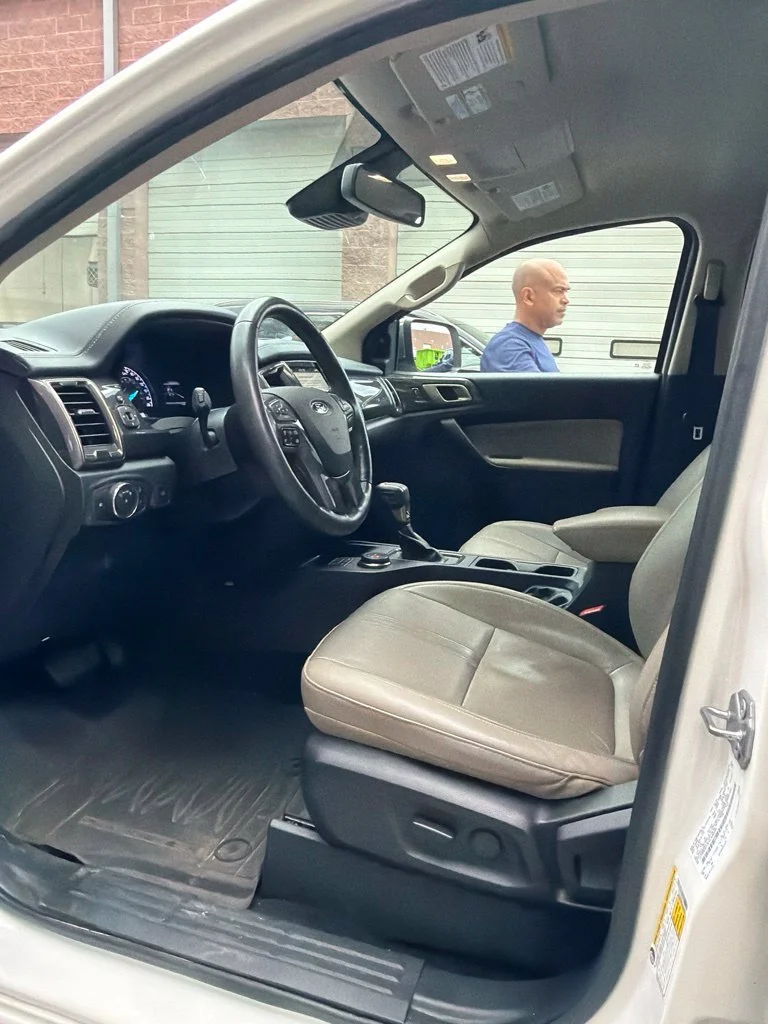 Used 2019 White Ford Lariat image 10