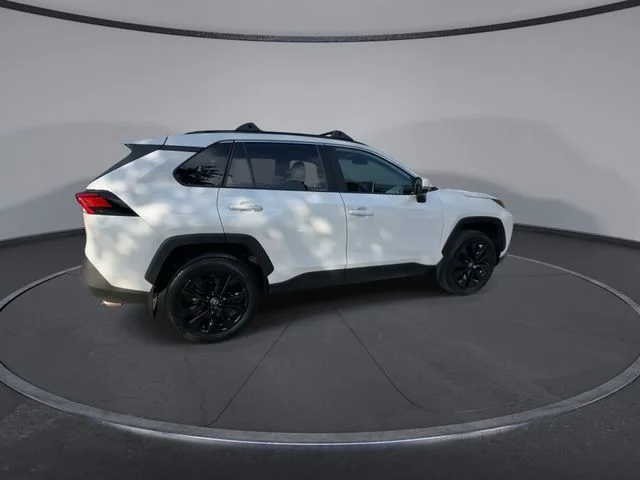 2024 Toyota RAV4 XLE Premium - Photo 8
