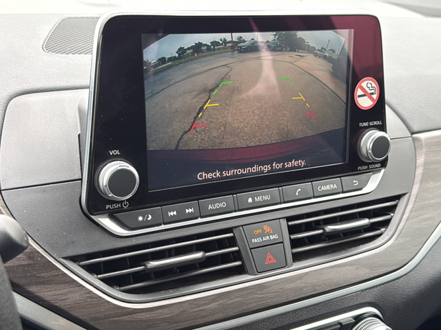 Used 2025 Red Nissan 2.5 SV image 15