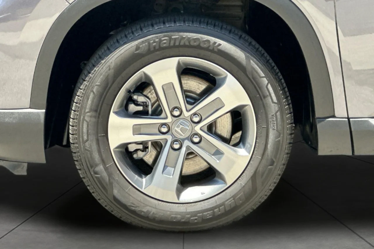 Used 2025 GRAY Honda EX-L image 26