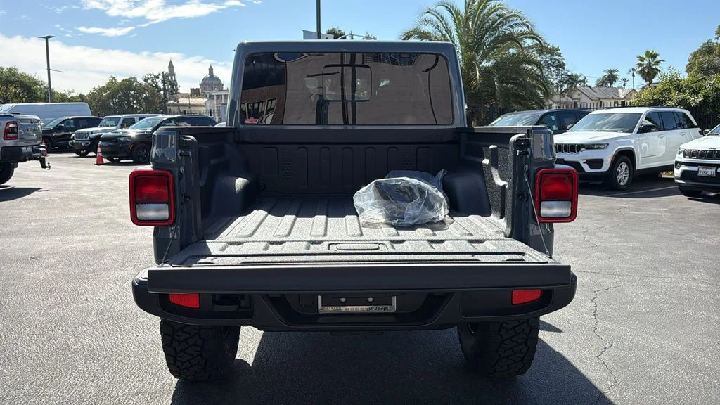 New 2026 Anvil Clear-Coat Exterior Paint Jeep Sport S image 13