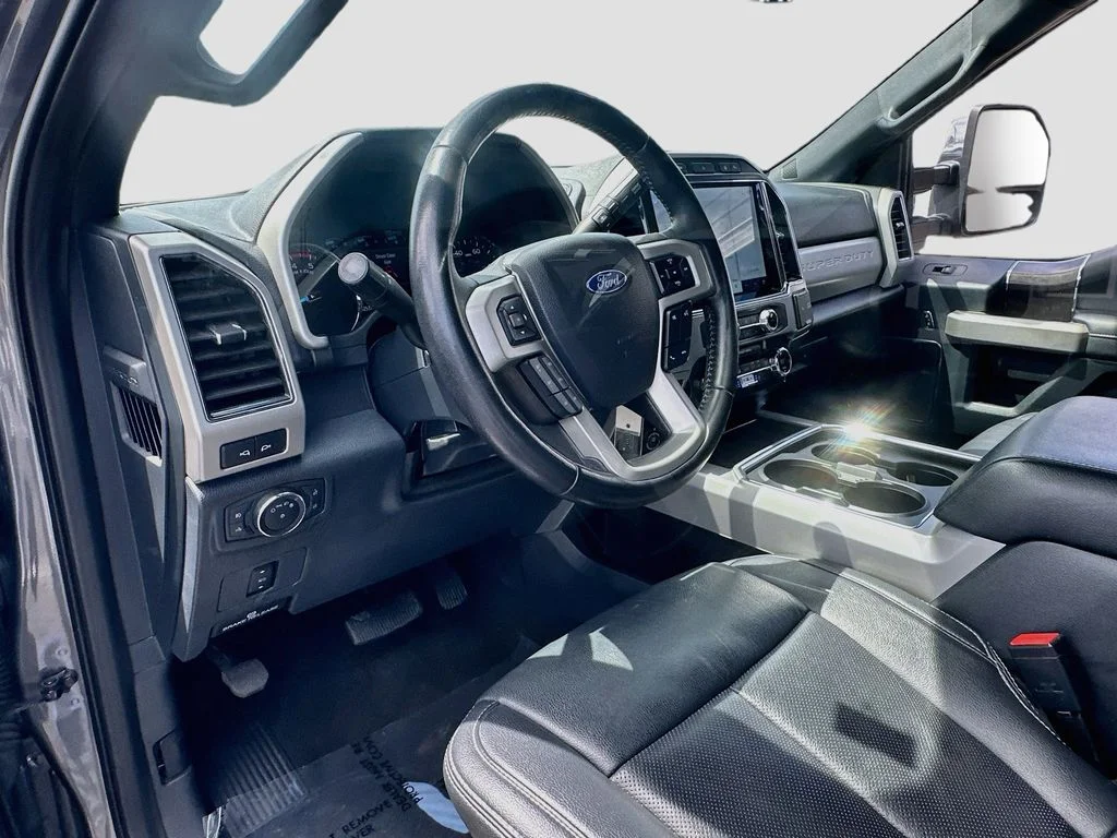 Used 2022 Gray Ford Lariat image 9