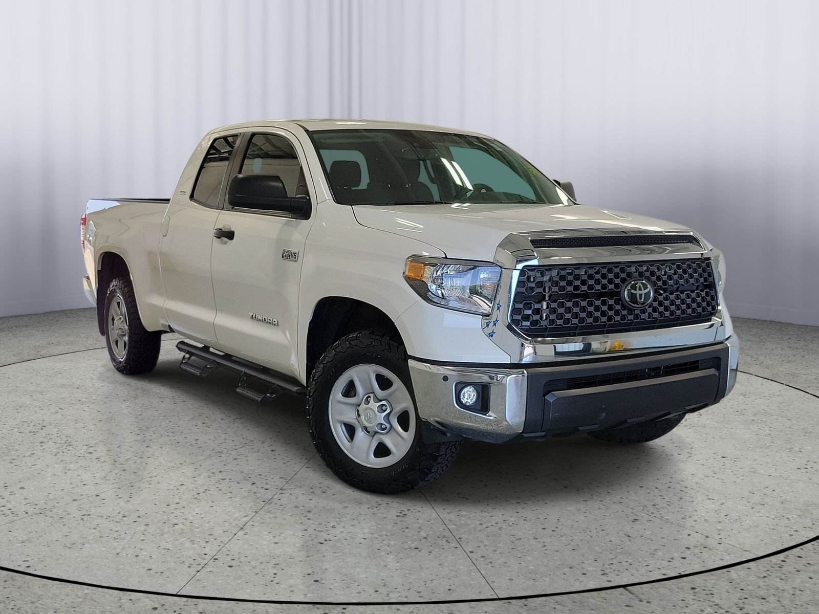 Used 2021 White Toyota SR5 image 1