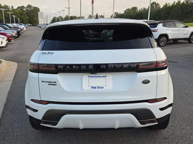 Used 2020  Land Rover R-Dynamic SE image 12