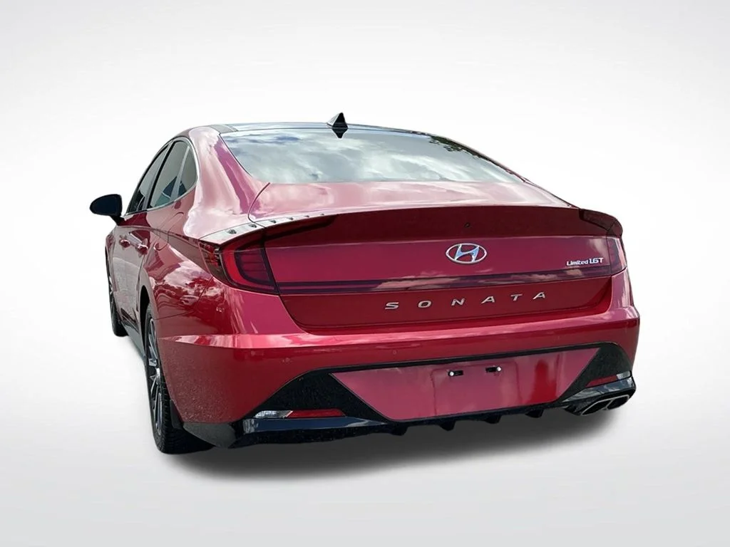 Used 2020 Red Hyundai Limited image 9
