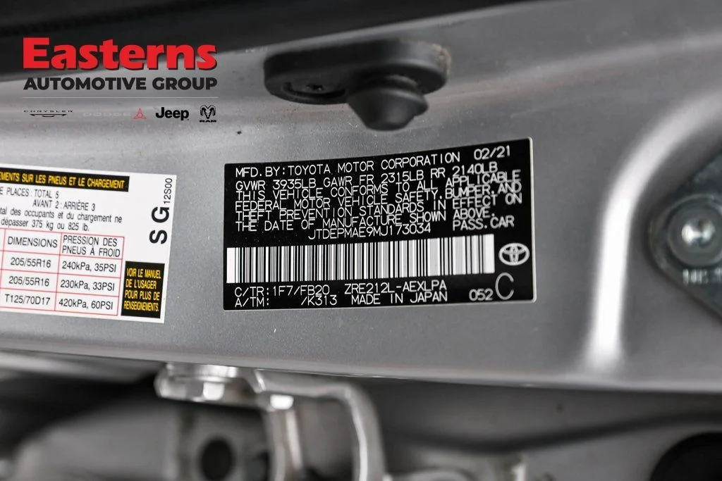 Used 2021 Silver Toyota LE image 34