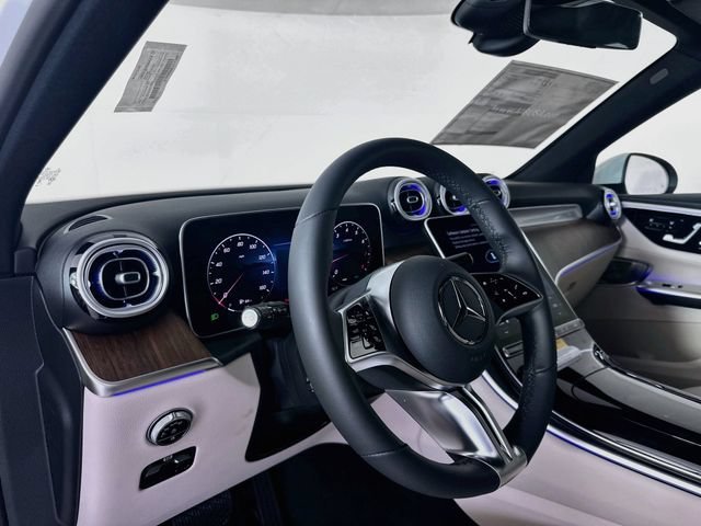 New 2026 Polar White Mercedes-Benz GLC 300 image 40