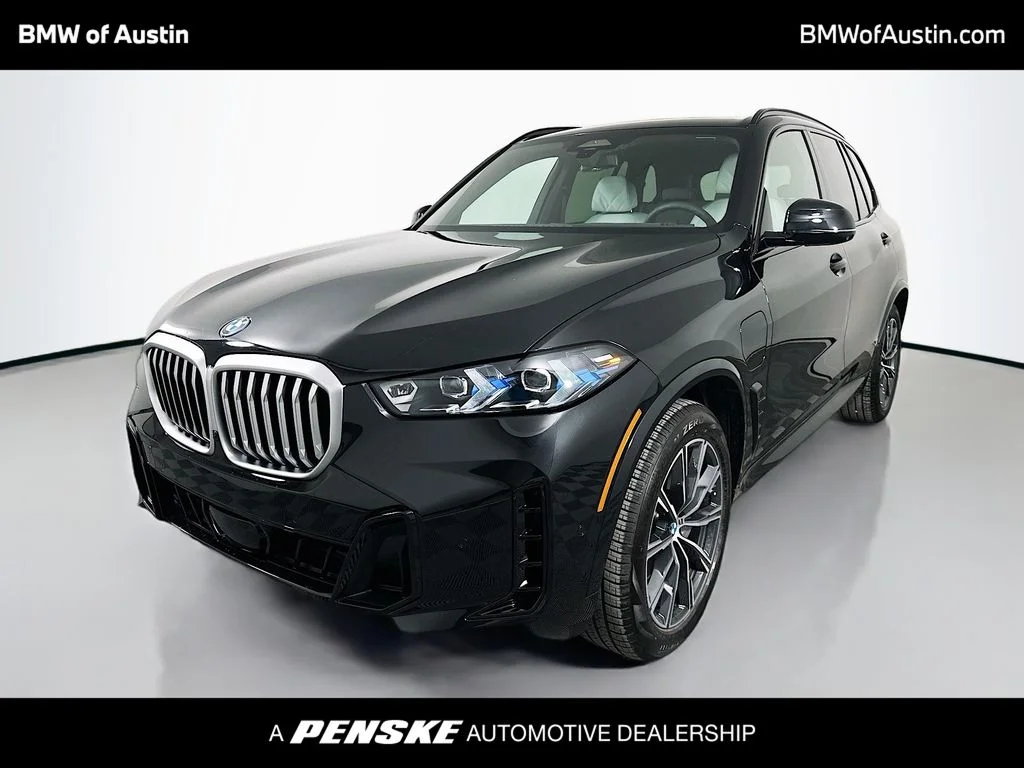 2026 BMW X5 xDrive50e's photo