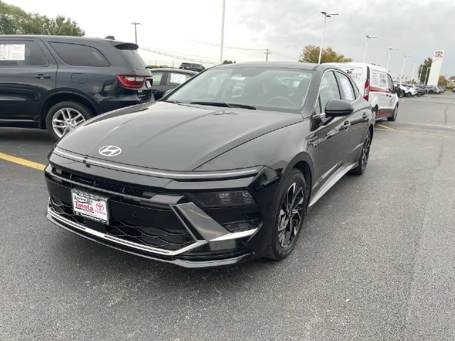 2025 Hyundai Sonata SEL - Photo 12