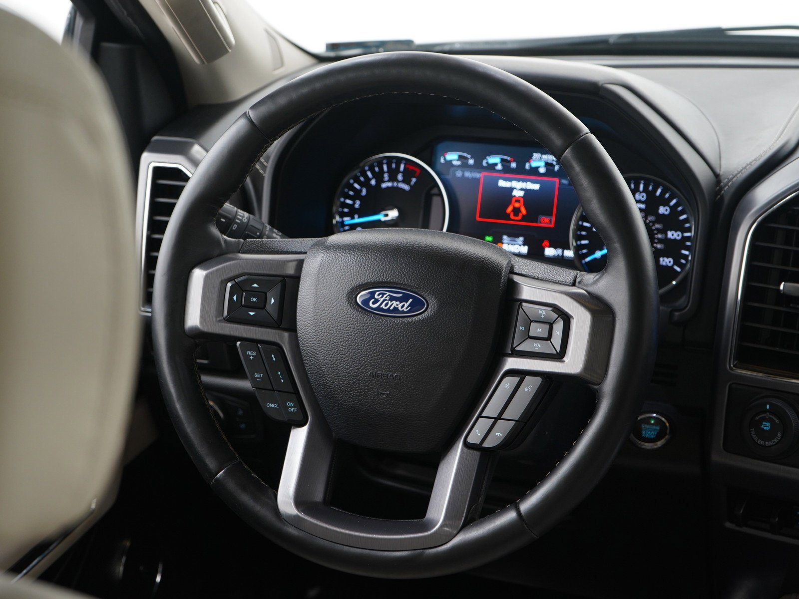 2021 Ford Expedition Platinum - Photo 17