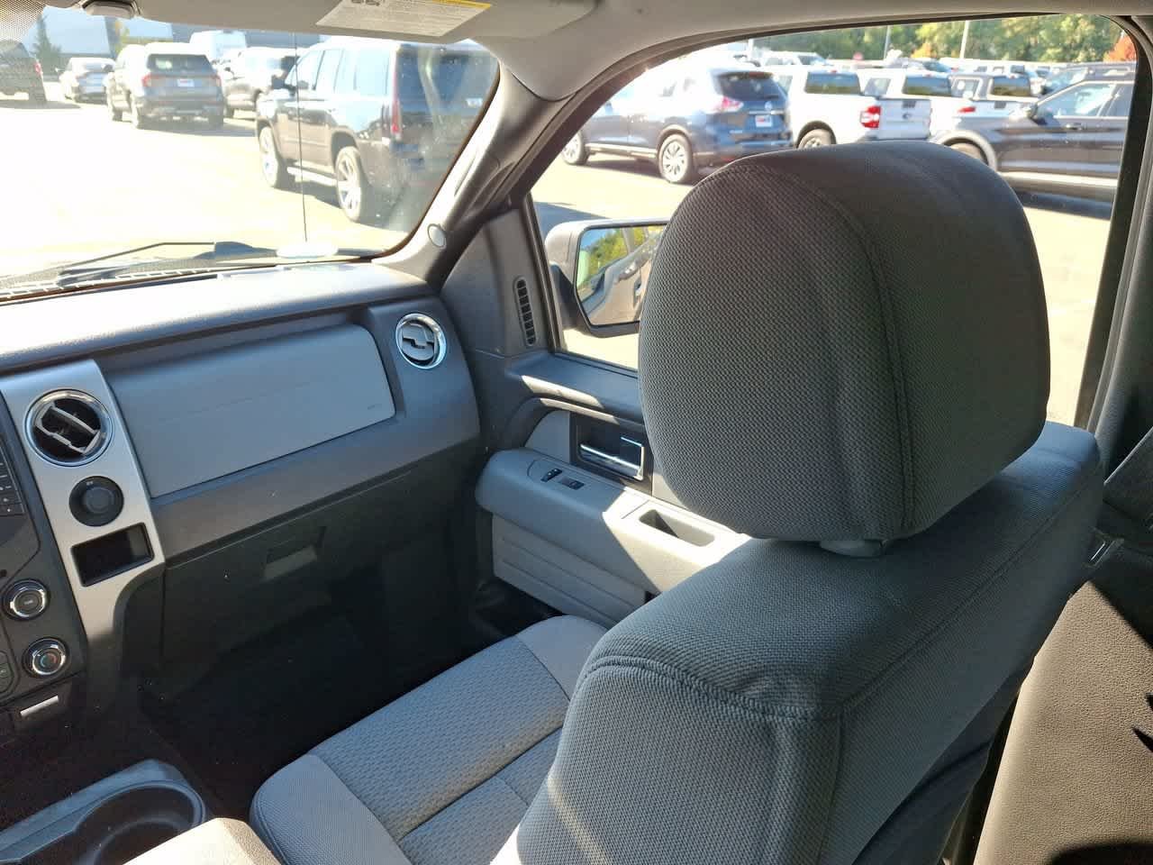 Used 2014 Sterling Gray Metallic/Ingot Silver Metallic Ford XLT image 11