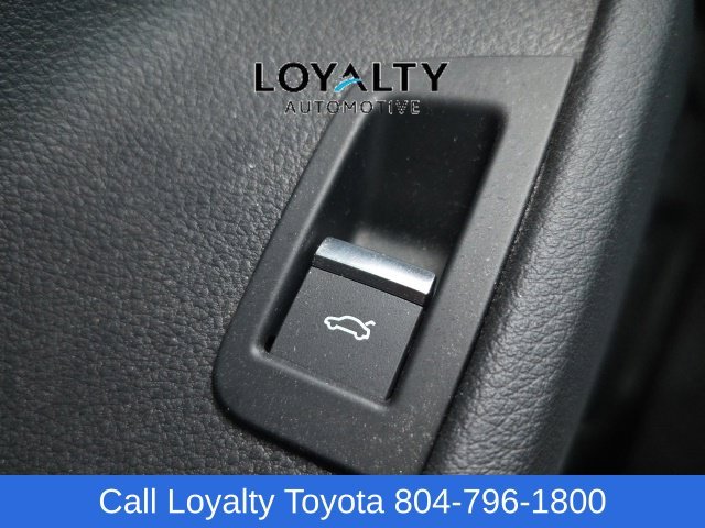 Used 2022  Audi 55 Premium Plus image 24