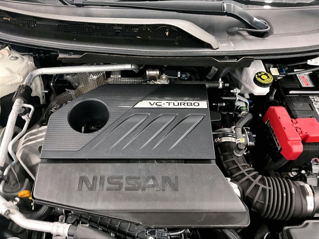 Used 2025 Everest White Pearl Nissan SV image 32