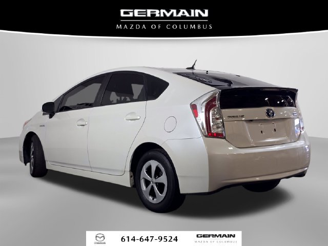 Used 2012 White Toyota Three image 11