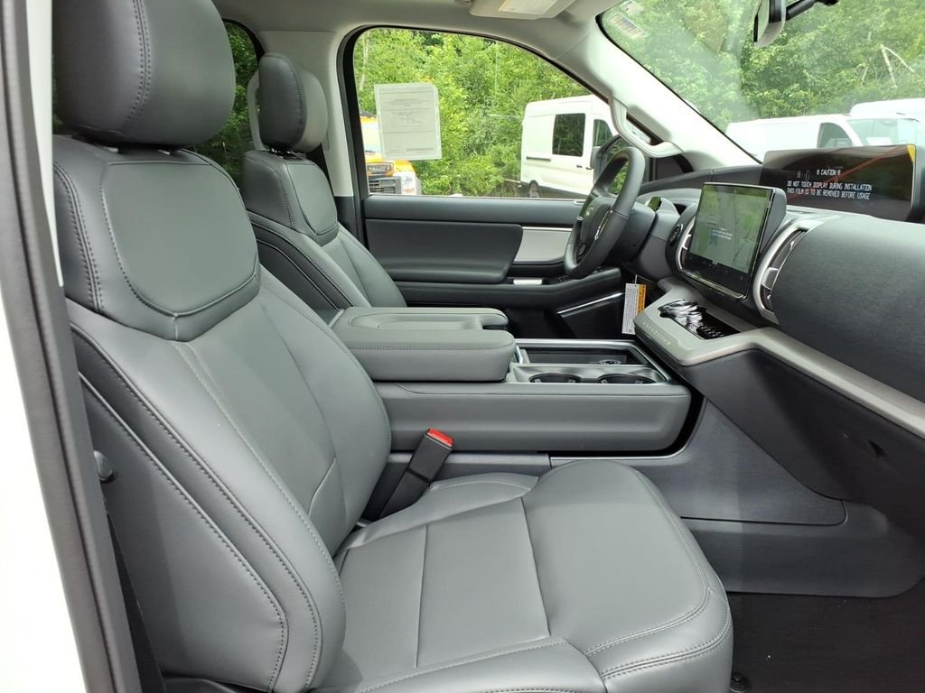 New 2026 Star White Metallic Tri-Coat Ford MAX Active image 10