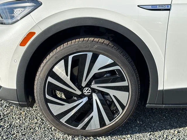 New 2026 Opal White Pearl W / Black Roof Volkswagen Pro S Plus image 14
