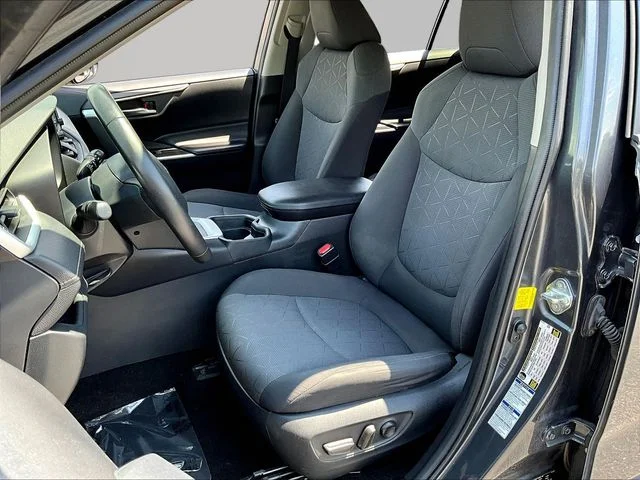 Used 2020 Gray Toyota XLE image 21