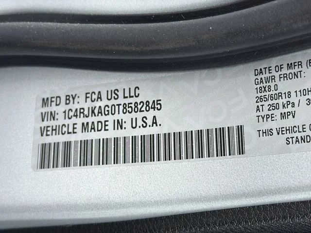 New 2026 Silver Zynith Exterior Paint Jeep Laredo image 32