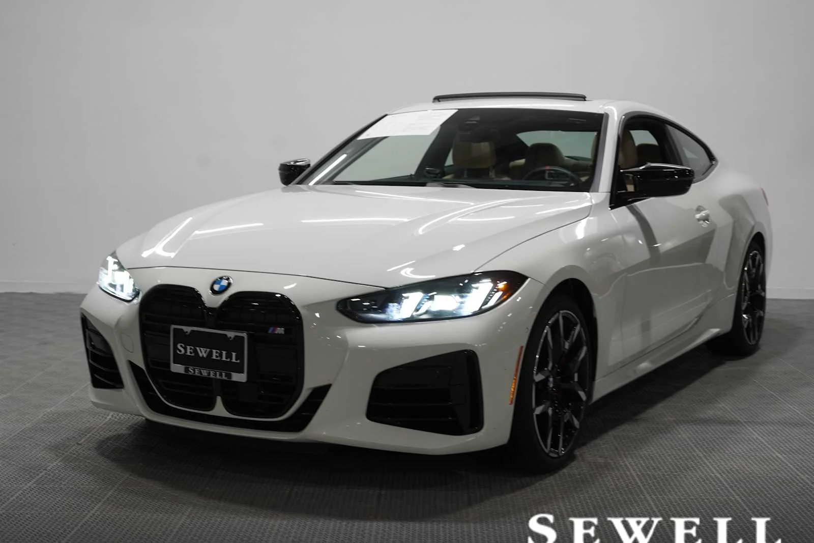 2026 BMW 4 Series M440i xDrive Coupe's photo
