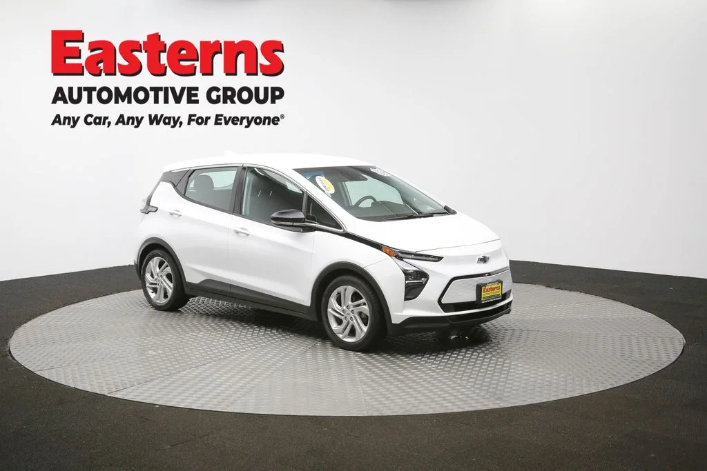 Used 2023 White Chevrolet 1LT image 48