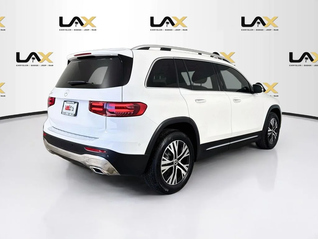 Used 2024 White Mercedes-Benz GLB 250 image 7