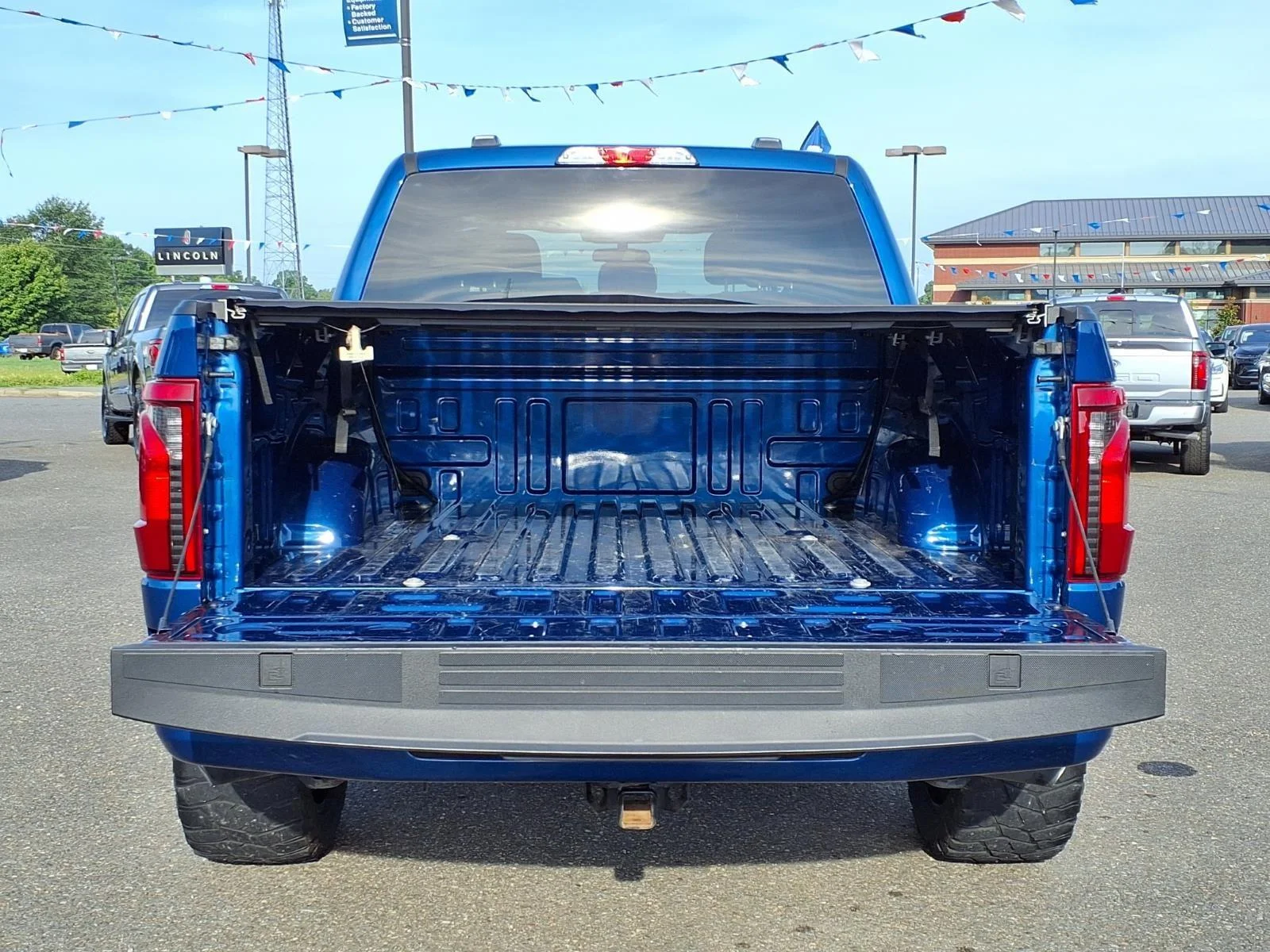 Used 2024 Atlas Blue Metallic Ford STX image 31