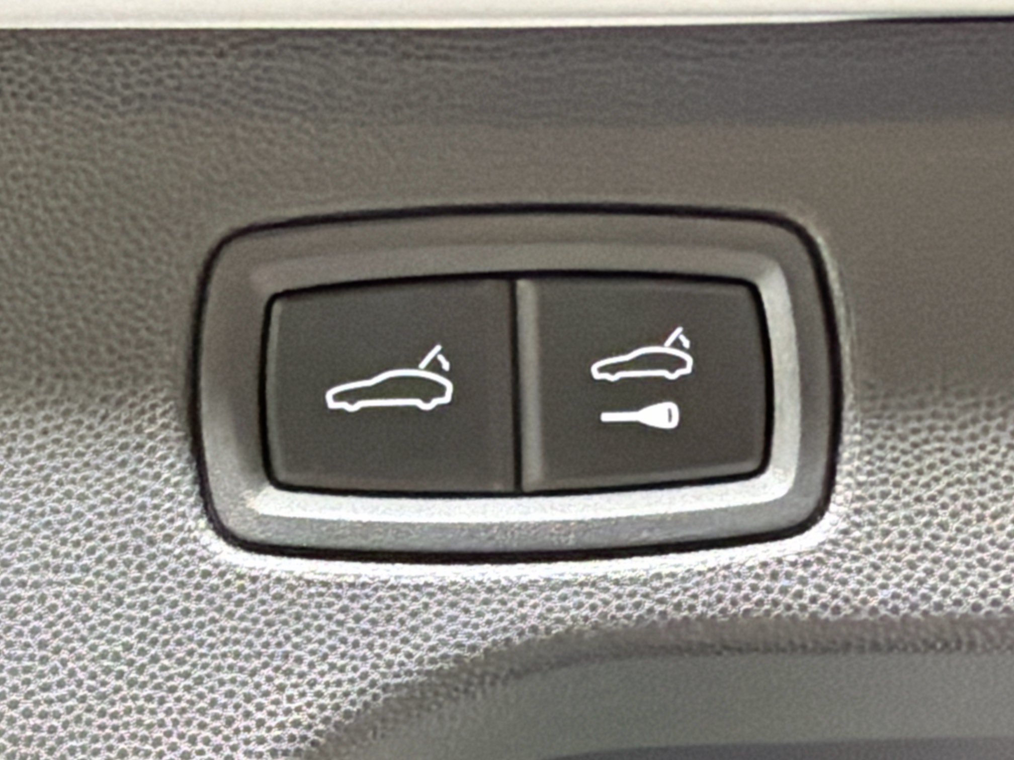 Used 2026 Ice Porsche Electric 4S image 14