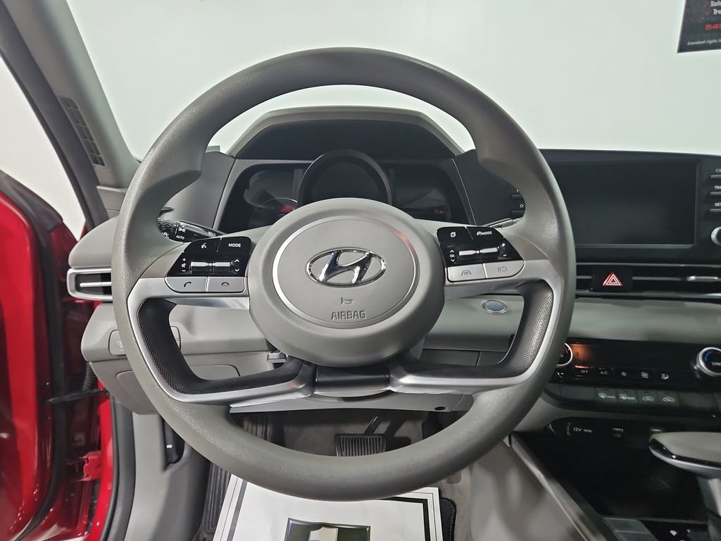 Certified Used 2022 Red Hyundai SEL image 16