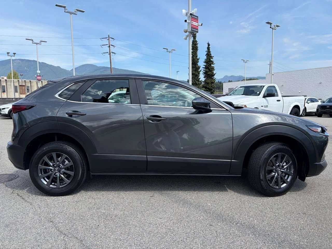 Used 2023  Mazda GX image 6