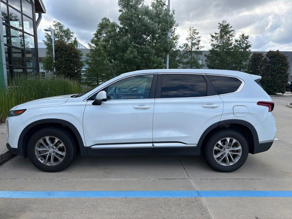 Used 2019 Gray Hyundai SE image 1