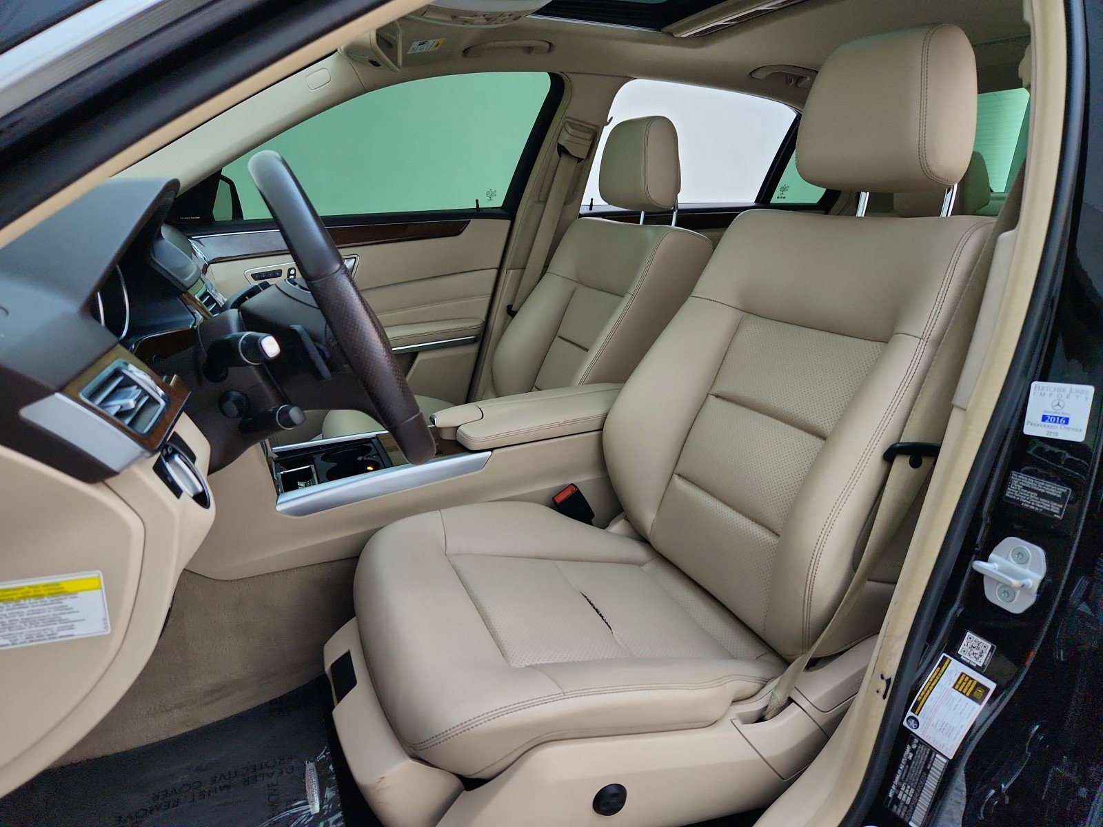 Used 2014 Black Mercedes-Benz E 350 Sport image 17