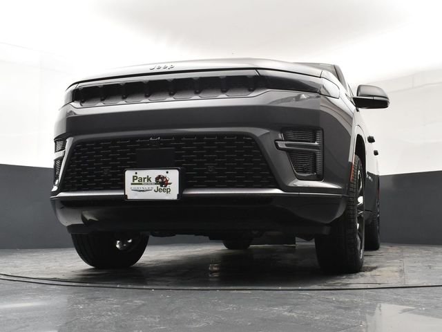 New 2026 Baltic-Gray Metallic Clear-Coat Exterior Paint Jeep Summit Obsidian image 20