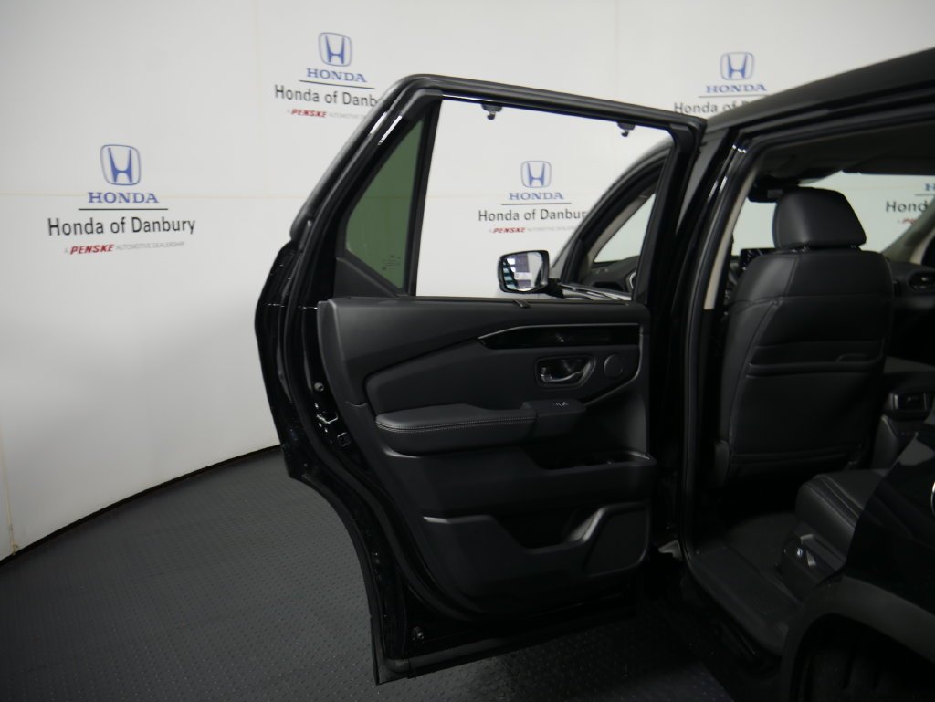 New 2026 Crystal Black Pearl Honda AWD EX-L image 11