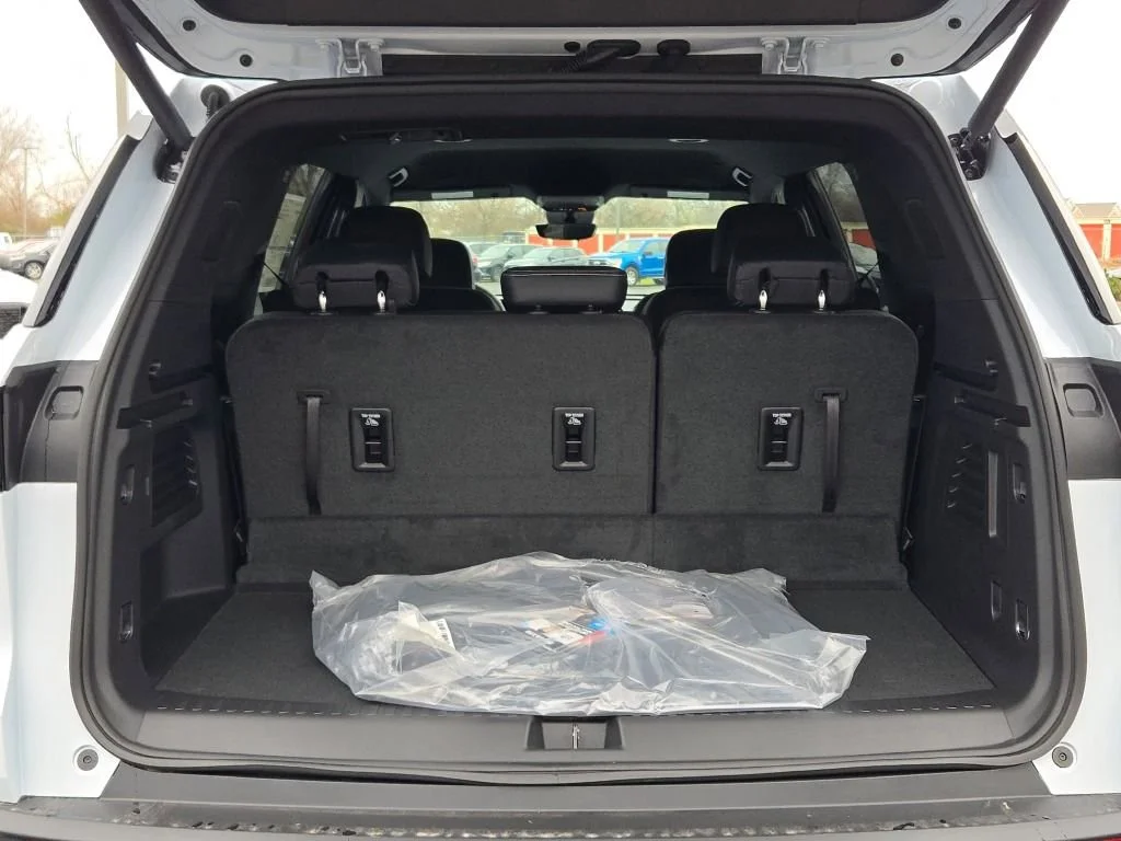 2026 Chevrolet Traverse LT - Photo 16