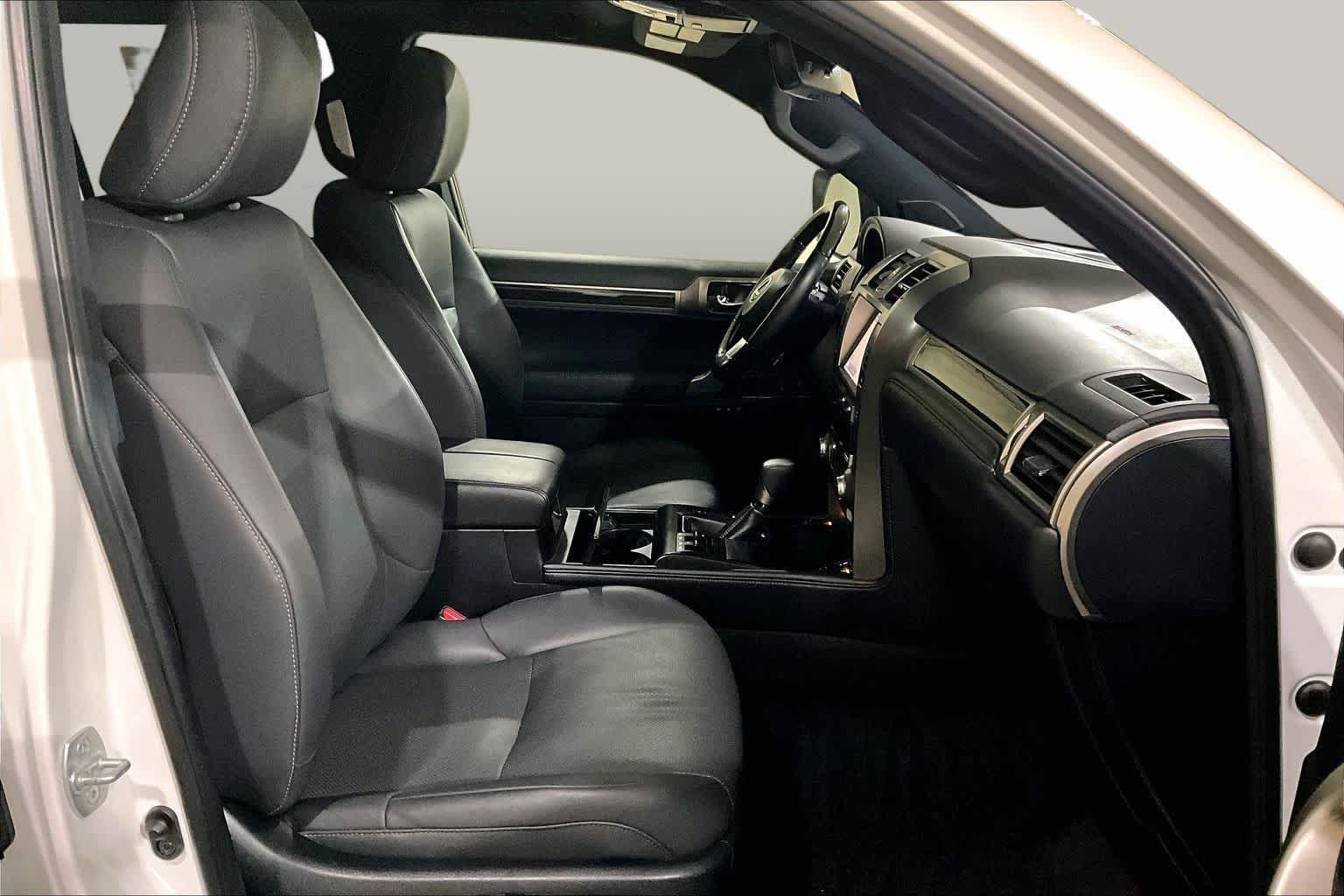Used 2020 Starfire Pearl Lexus Premium image 7