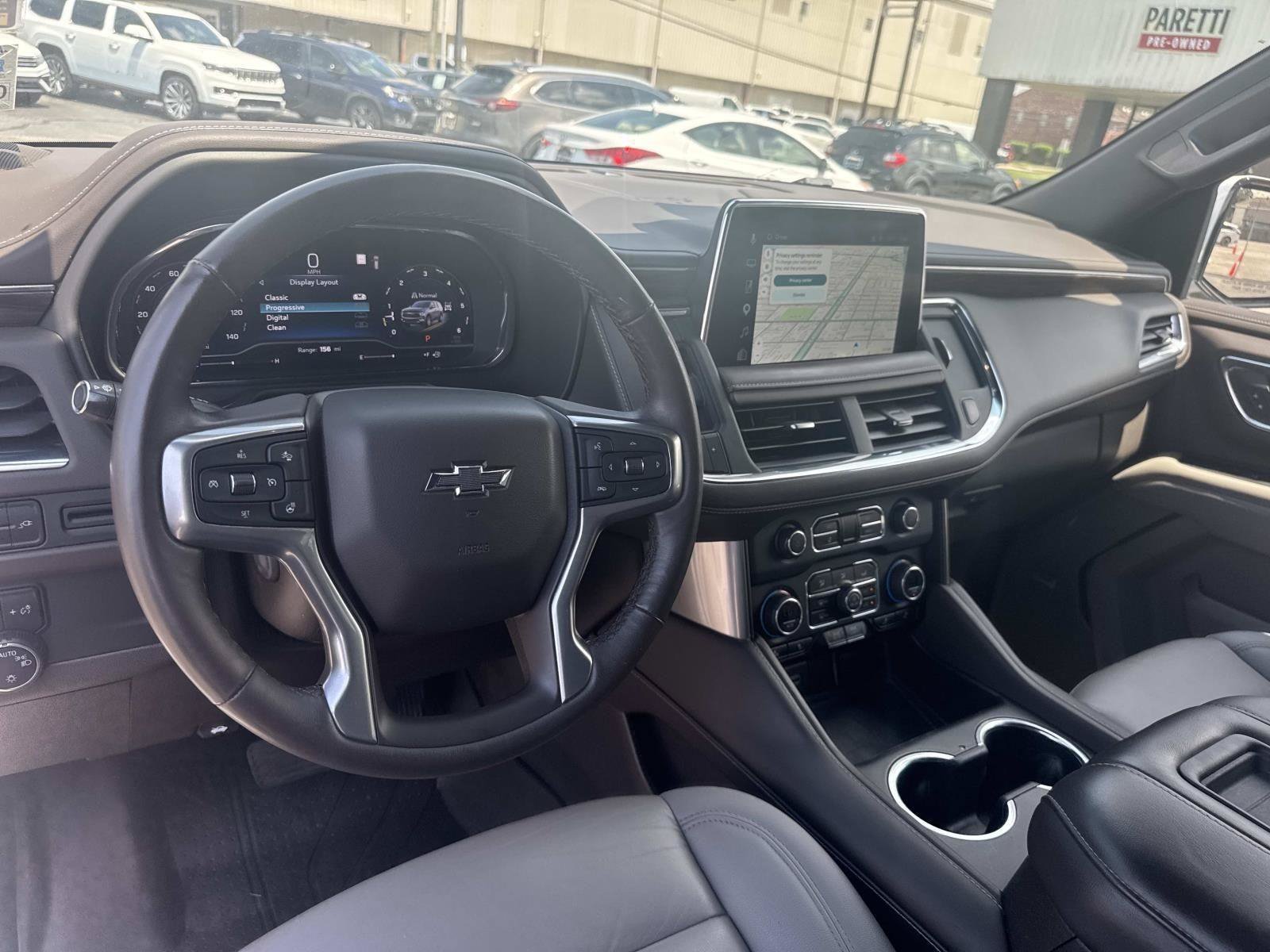 Used 2022 White Chevrolet Z71 image 17
