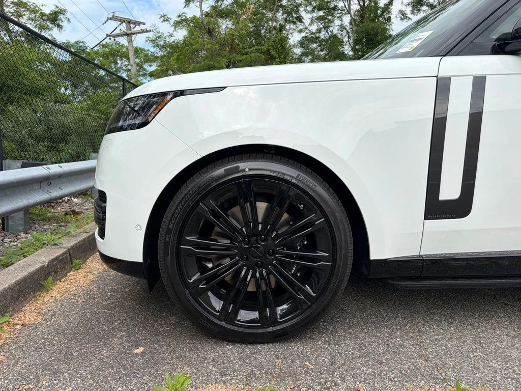 New 2026 White Land Rover Autobiography image 9