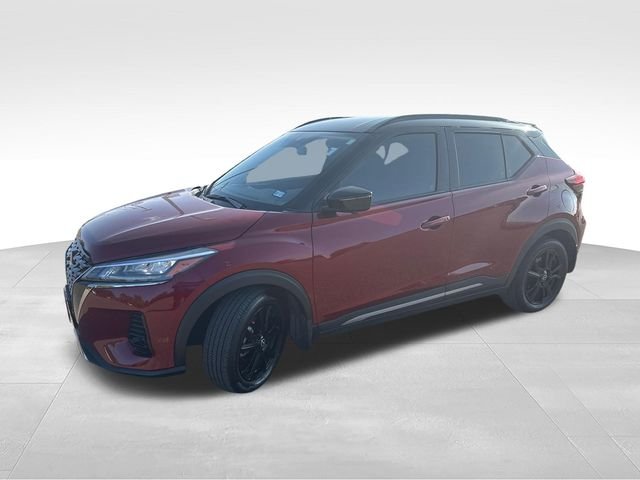 Used 2024 Red Nissan SR image 4