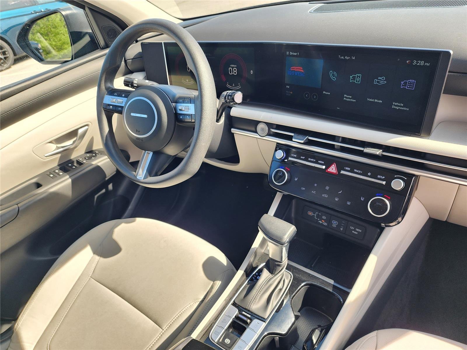 Used 2025 Rockwood Green Hyundai SEL image 9