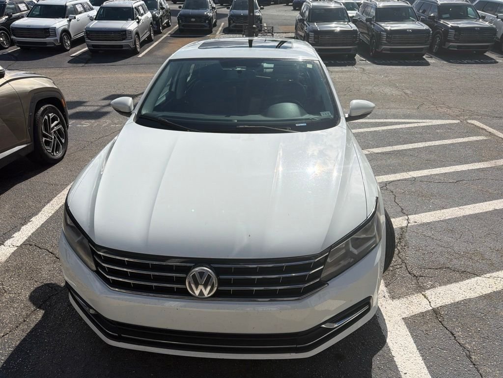 2017 Volkswagen Passat 1.8T SE Auto's photo