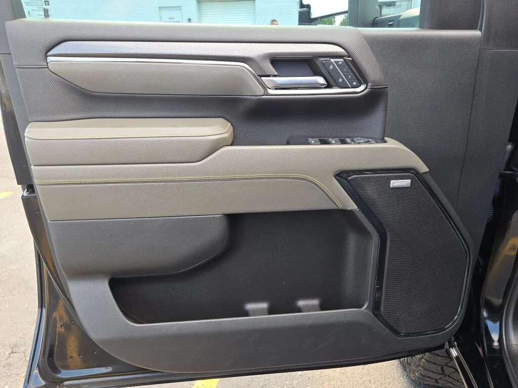 Used 2024 Black Chevrolet ZR2 image 22