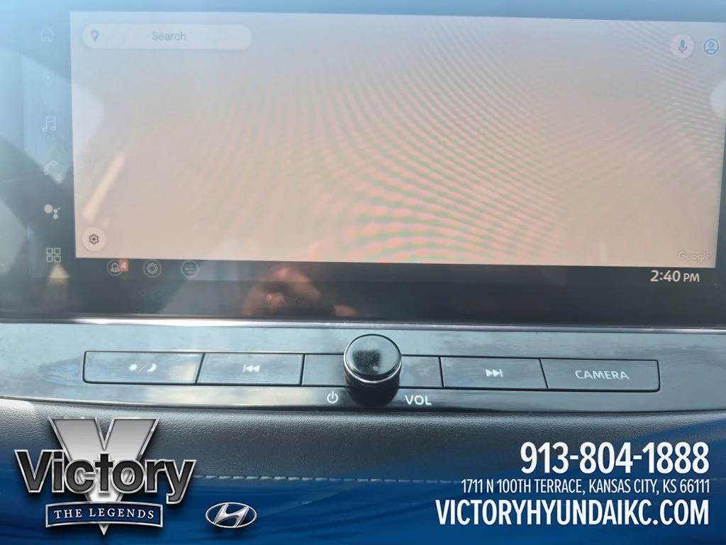 Used 2024 White Nissan Platinum image 19