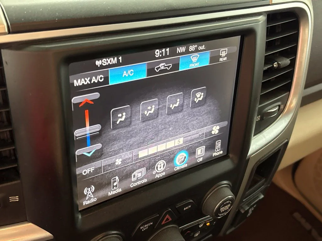 Used 2015 Black Ram Big Horn image 37