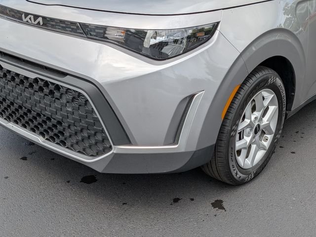 Certified Used 2025 Gray Kia LX image 9