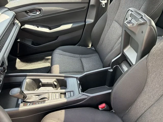 Used 2024  Honda EX image 22