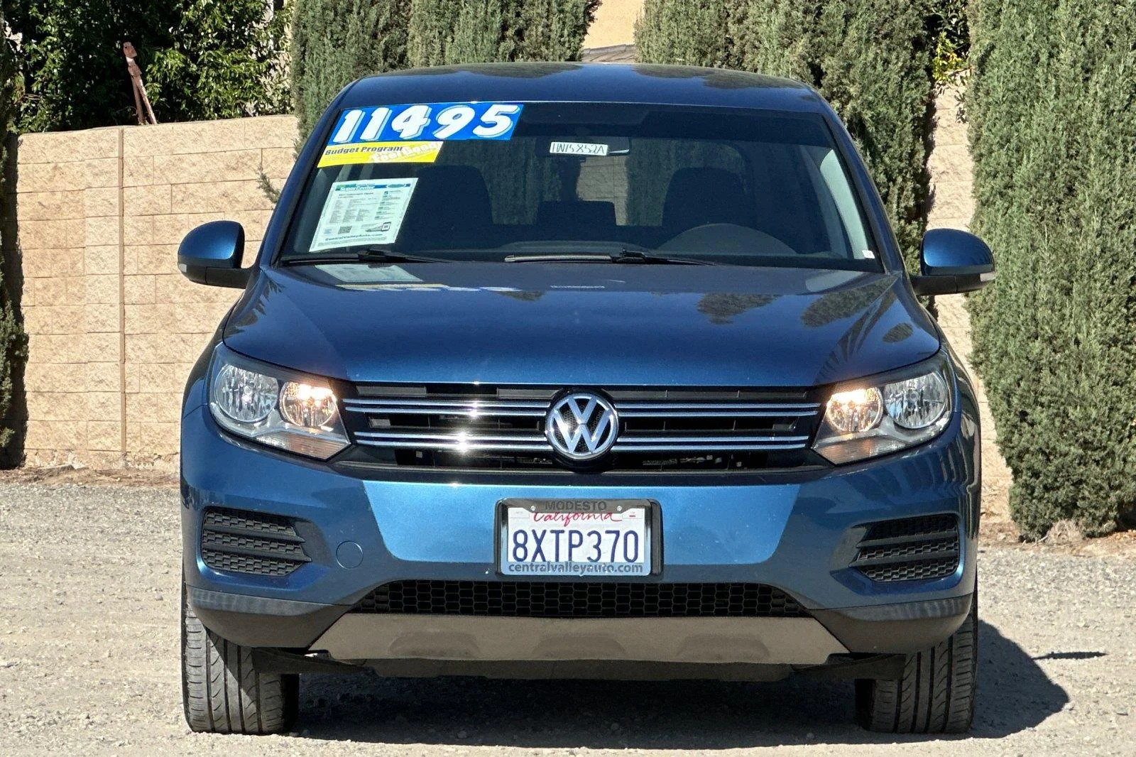 Used 2017 Pacific Blue Metallic Volkswagen SUV image 8