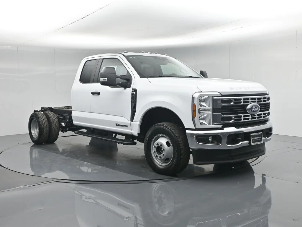 New 2025 White Ford XL image 52